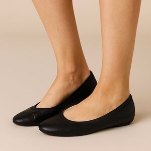 Bandolino BEdition Black Leather Ballet Flats Size 9 Neutral Trendy